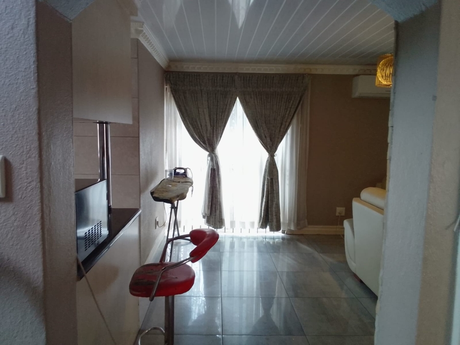 To Let 4 Bedroom Property for Rent in Safari Gardens North West